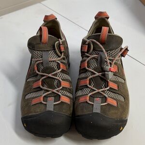 Women’s Outdoor Hiking Shoes - Brown and Orange